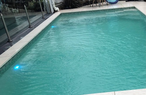 Carey Bay Apartment | Courtyard Pool Studio — Private Luxe Retreat.