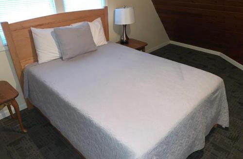 Hyannis Apartment | Courtyard Resort