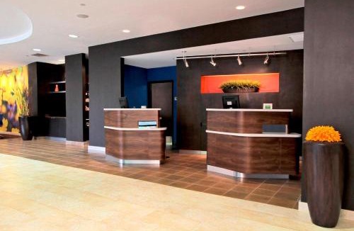 Mount Arlington Hotel | Courtyard Rockaway-Mount Arlington