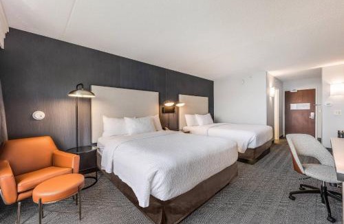 Mount Arlington Hotel | Courtyard Rockaway-Mount Arlington