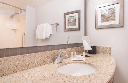 Downtown Hotel | Courtyard Silver Spring Downtown