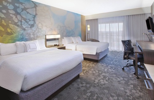 Somerset Hotel | Courtyard Somerset by Marriott