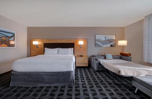 Richmond Heights Hotel | Courtyard St. Louis Brentwood