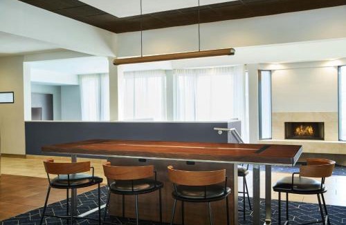 Maryland Heights Hotel | Courtyard St. Louis Westport Plaza