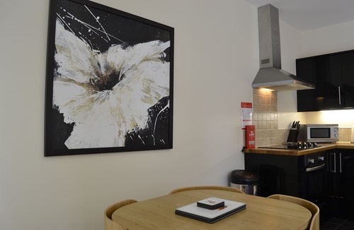 Arden Apartment | Courtyard Studio (Auchendennan)