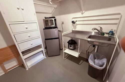 Freetown - Port Rico House | Courtyard Suite – Steps to Mardi Gras & UL