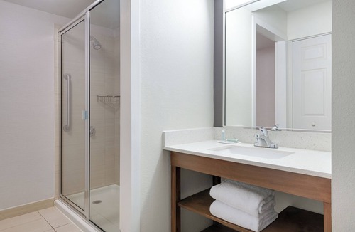 Suwanee Hotel | Courtyard Suwanee by Marriott