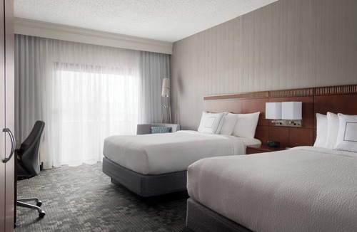 East Syracuse Hotel | Courtyard Syracuse Carrier Circle