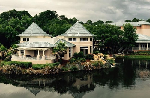Palmetto Dunes Resort | Courtyard View - 3 Bedroom - Marriott's SurfWatch - Full Resort Access