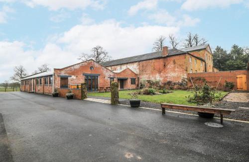 Ashbourne House | Courtyard View