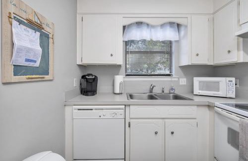 Saint Simons Island House | Courtyard Villa B-6
