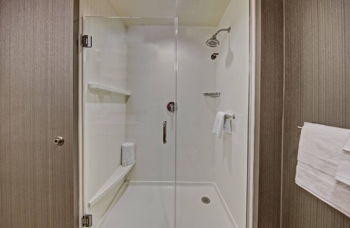 East Garden City Hotel | Courtyard Westbury Long Island