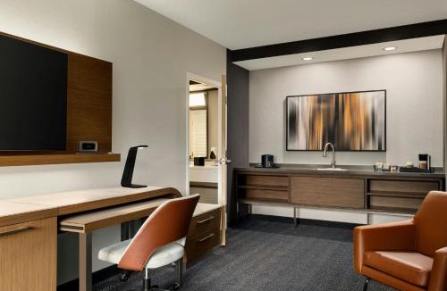 Talleyville Hotel | Courtyard Wilmington Brandywine