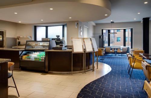 Worcester Hotel | Courtyard Worcester