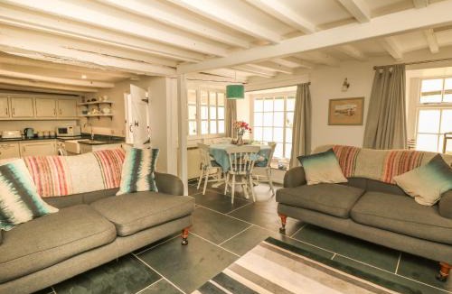 Cawsand House | Cousham Cottage