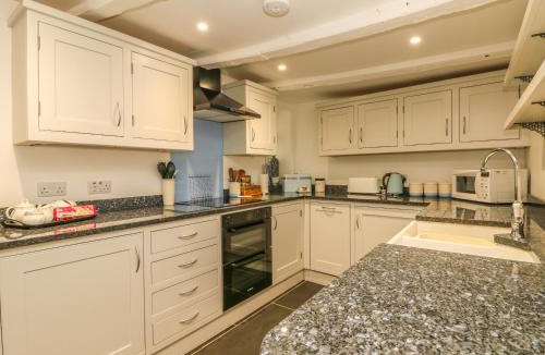 Cawsand House | Cousham Cottage