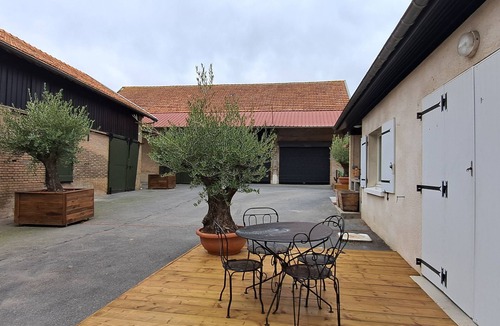 Cauroy-les-Hermonville House | Cousinade