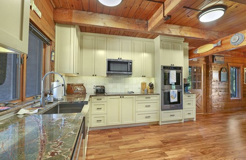 Martindale House | Cousins River Sanctuary I 3BR , sleeps 6, Hot tub