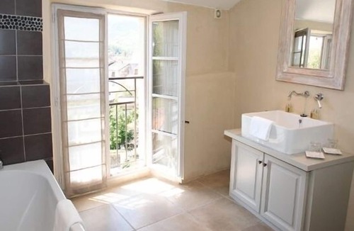 Herepian House | Couvent d'Hérépian