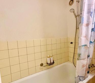 Zug Bed & Breakfast | Couzy rooms