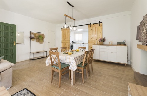 La Drova Villa | Cova De L'aire - Three Bedroom Villa, Sleeps 6