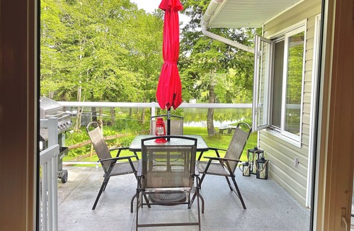 Newport Landing House | Cove Cottage @ Mockingeen