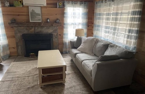 Jones Mills Cabin | Cove Creek Cabins