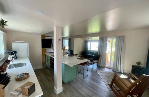 Ellenville Cabin | Cove - King Bed Escape w/Hot Tub, Unit A