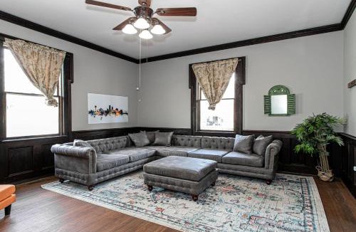 Knoxville House | Covenant Park 3 Min - Old City 5 Min - Sleeps 16