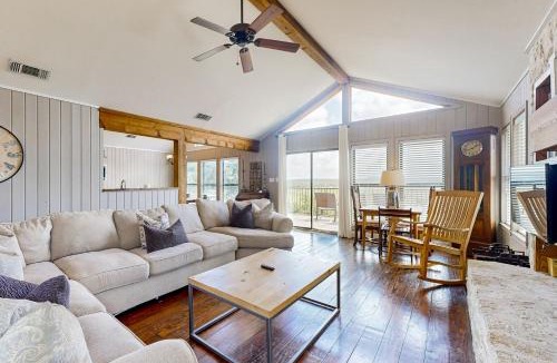 Spicewood House | Coventry Casa