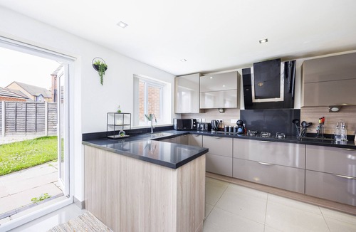 Tatenhill House | Coventry House for the Larger Group with Parking