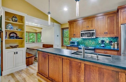 Huddleston House | Covered Boat Slip! Beautiful Craftsman Home w/Great Dock! Come Visit "Charlie's Treehouse"!
