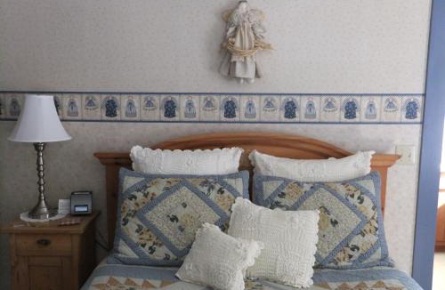 Bartlett Bed & Breakfast | Covered Bridge House