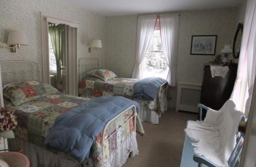 Bartlett Bed & Breakfast | Covered Bridge House