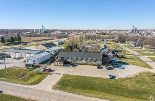 Winterset Hotel | Covered Bridge Inn