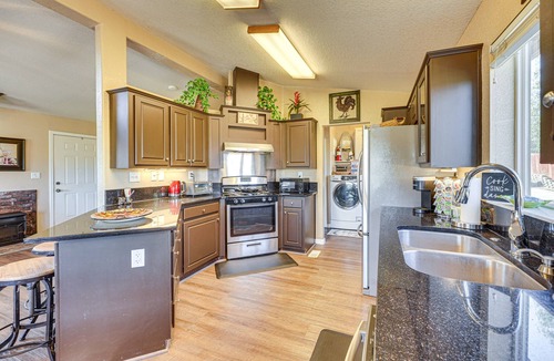 Lincoln House | Covered Patio: Lincoln Vacation Rental!