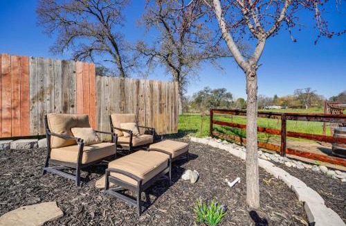 Lincoln House | Covered Patio: Lincoln Vacation Rental!