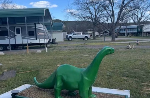 Dennis RV Rental | Covered RV Spaces by the Brazos River