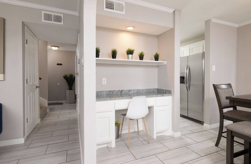 Fort Worth House | Covered Terrace World Cup Group Stay