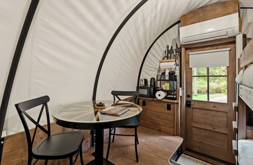 Strasburg Apartment | Covered Wagon along the Creek