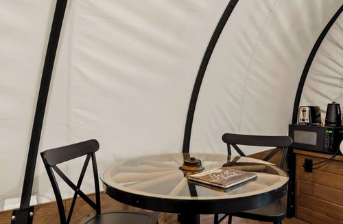 Strasburg Apartment | Covered Wagon along the Creek