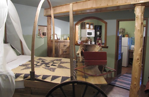 Mason House | Covered Wagon B&B Guesthouse