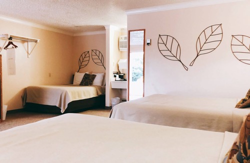 Lusk Hotel | Covered Wagon Motel