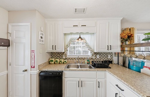 Covington House | Covington, Georgia Air BNB