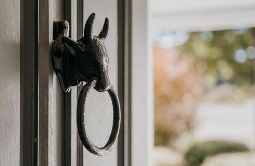 Trentham House | Cow Bell Cottage