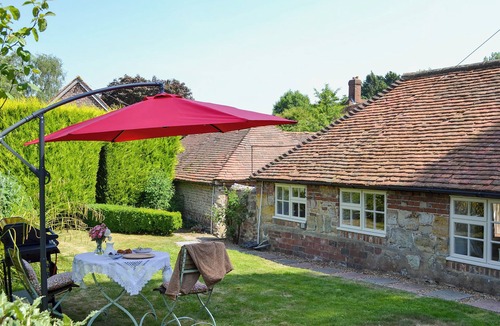 Cowbeech Cottage | Cowbeech Farm Cottage