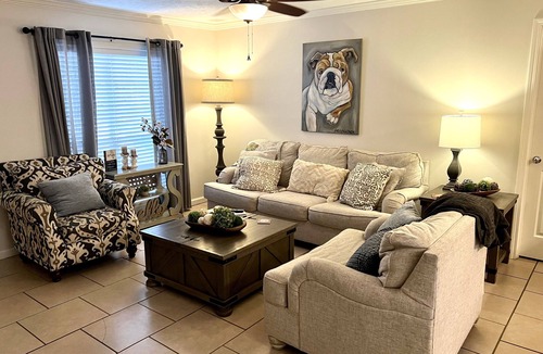 Starkville Condo | Cowbell Condo- the cutest condo in God's Country