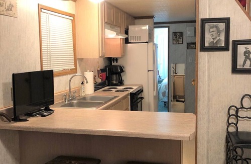 Pedernales Bend Cabin | COWBOY CABIN with Lake Access & Views - perfect for a weekend getaway