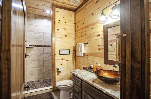 Broken Bow Cabin | Cowboy Castle - Ridge Line Lodge, Hot Tub, Games, Outdoor Entertaining🔥 🌲