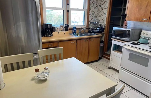 Laramie House | Cowboy Chic: 4-bedroom home with backyard fire pit